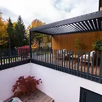 וילה Lanina Luxury Mountain Escape הוקו פורז'ה