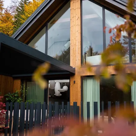 Lanina Luxury Mountain Escape Villa *