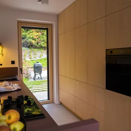 ヴィラ Lanina Luxury Mountain Escape ホコ・ポホリェ