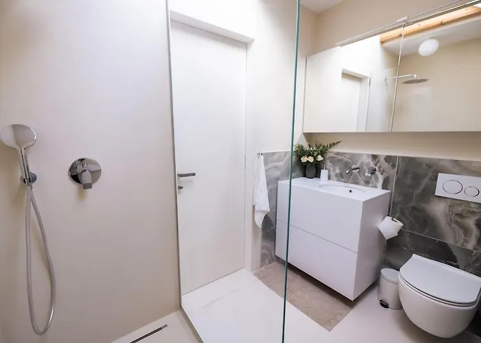 Lanina Luxury Mountain Escape ヴィラ *